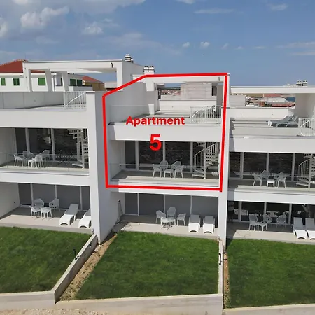 Nautica Apartment Razanac Exterior photo