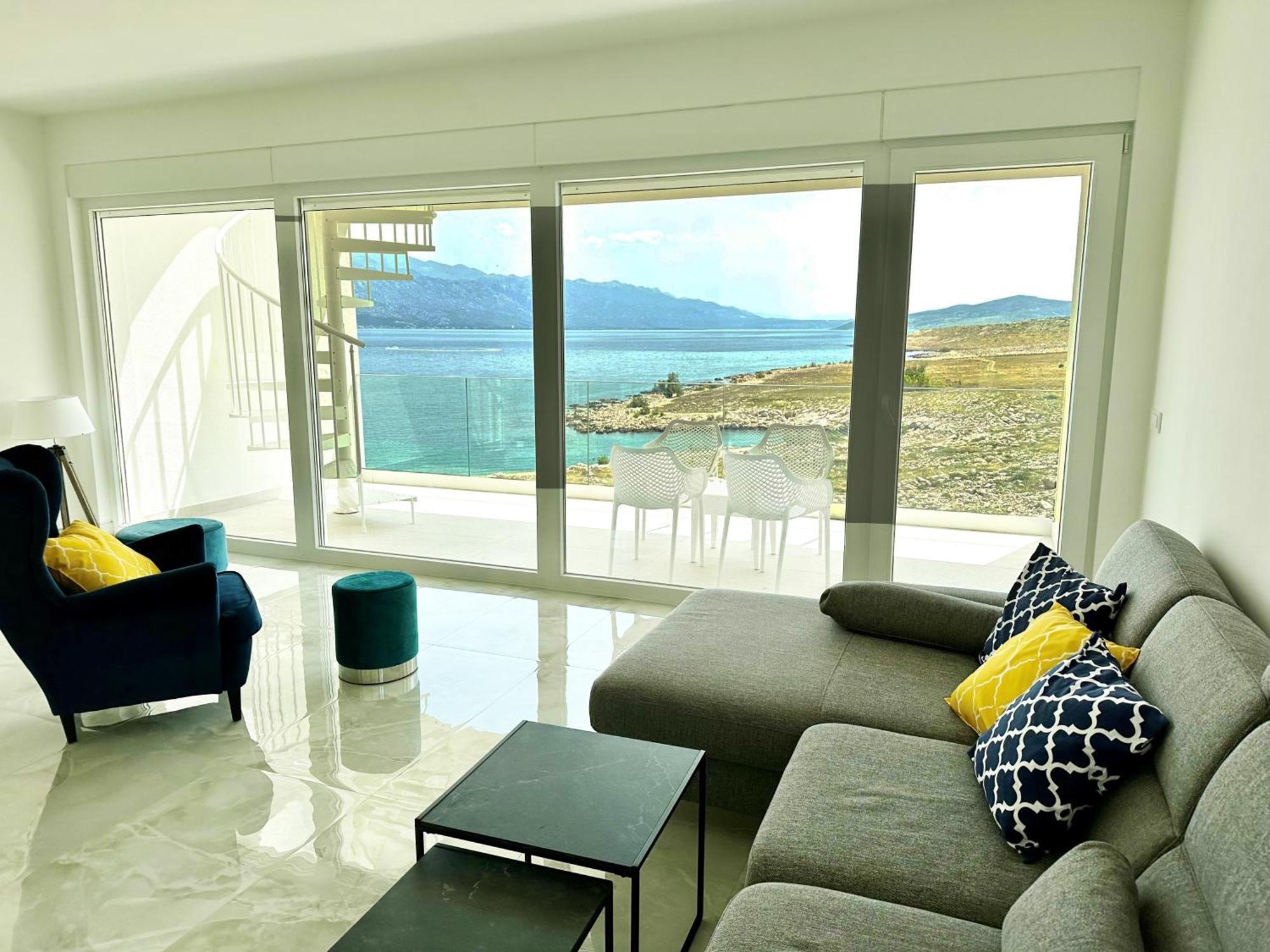 Nautica Apartment